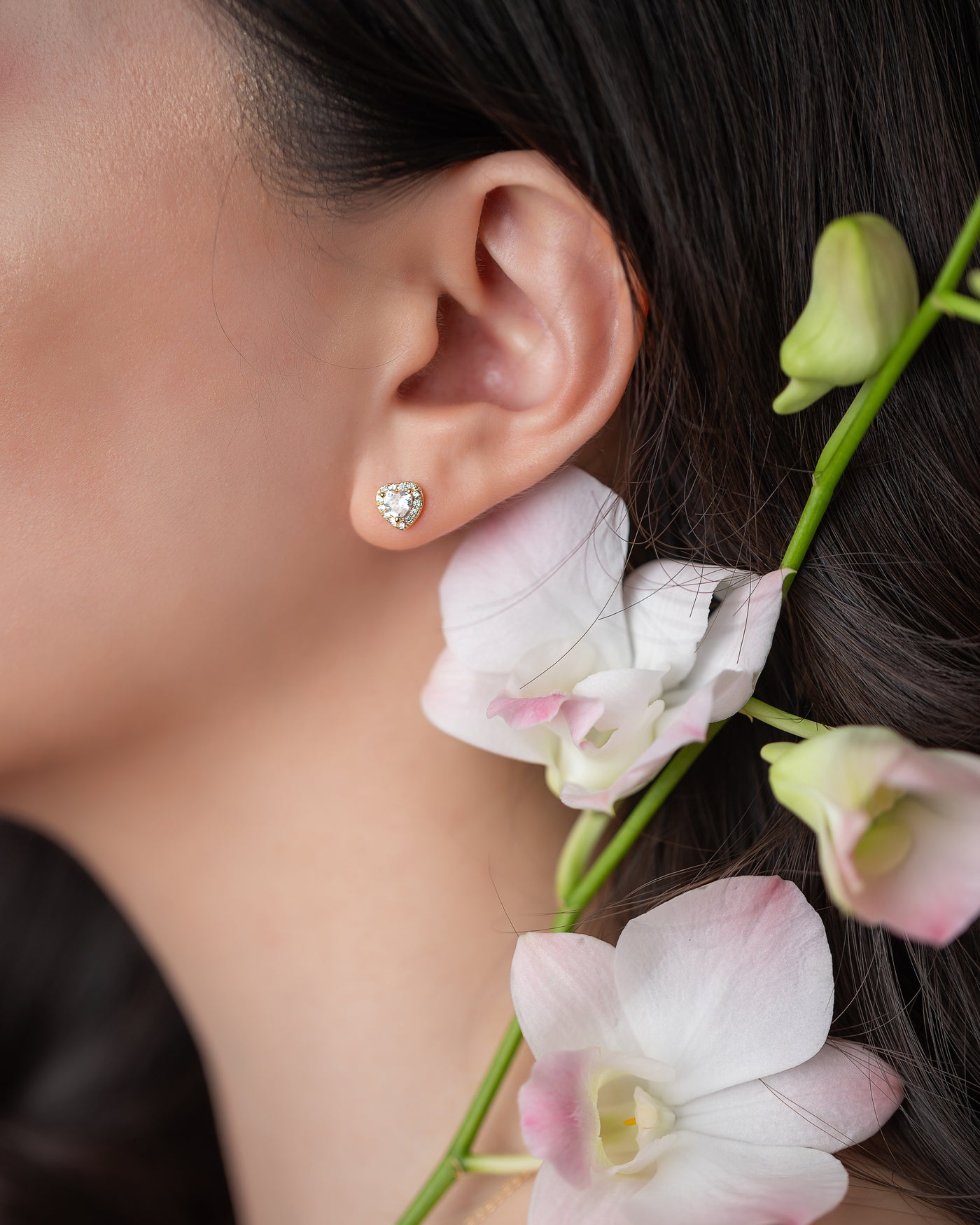 Lovette Stud Earrings - Valentine's Day Gift Packaging
